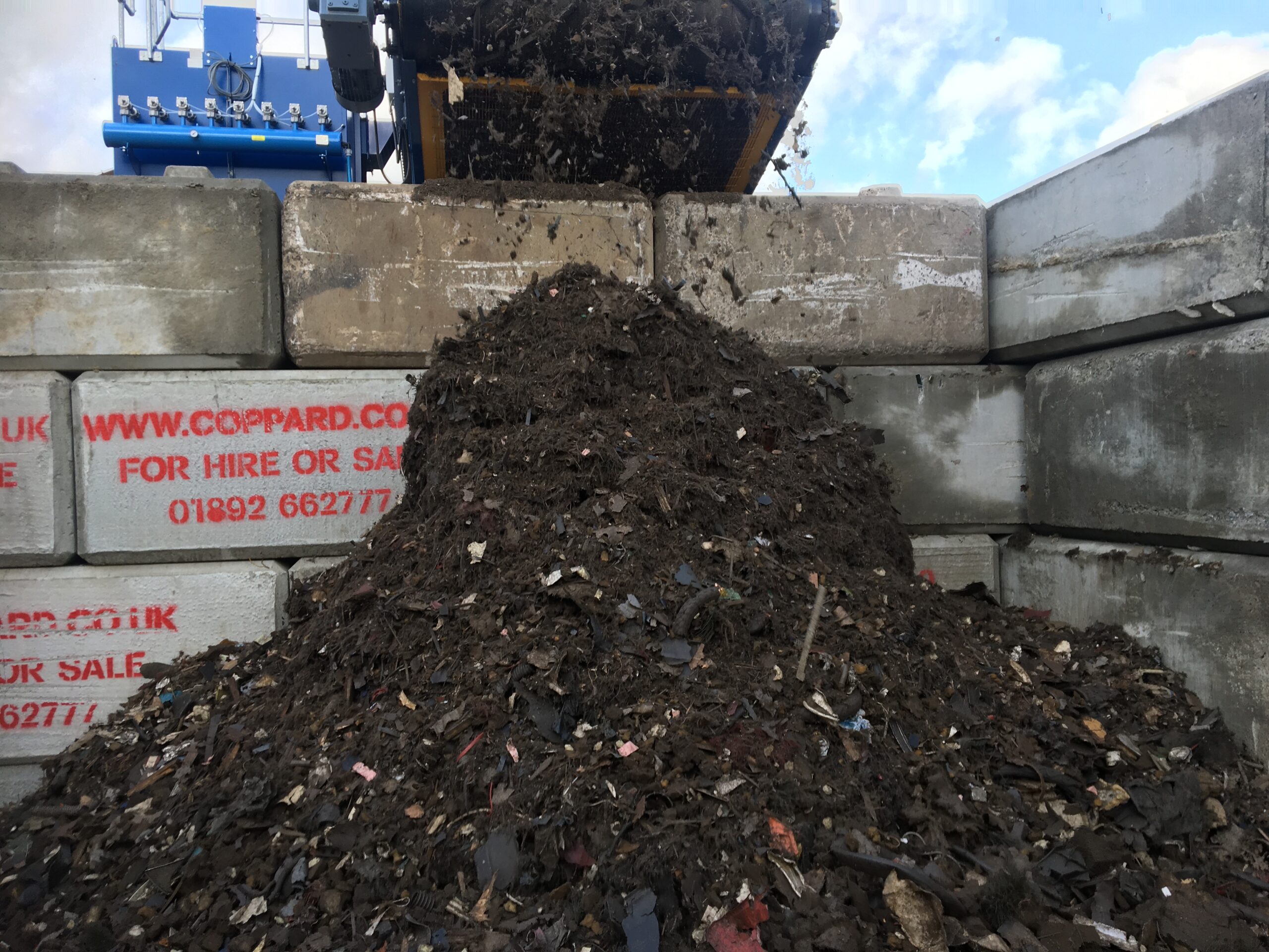 Metal Scrap Recovery from Fibre and Fabric for Recycling